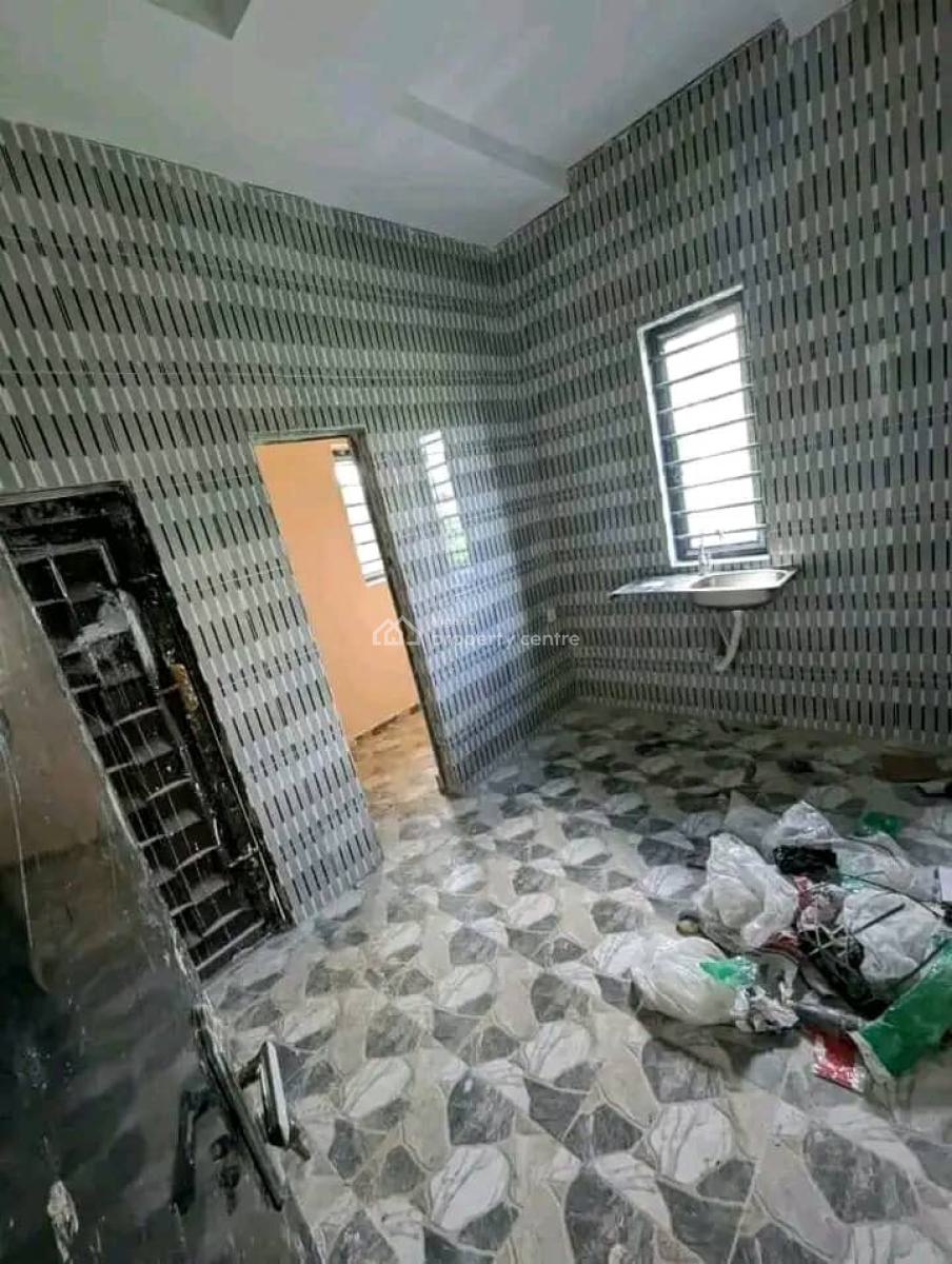 a Clean Three (3) Bedroom Flat, Nelson Mandela, Uyo, Akwa Ibom, House for Rent