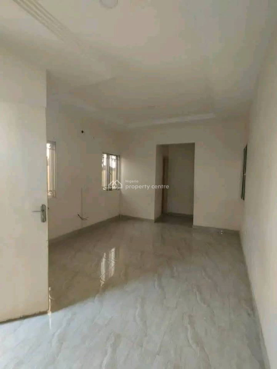 a Clean Three (3) Bedroom Flat, Nelson Mandela, Uyo, Akwa Ibom, House for Rent