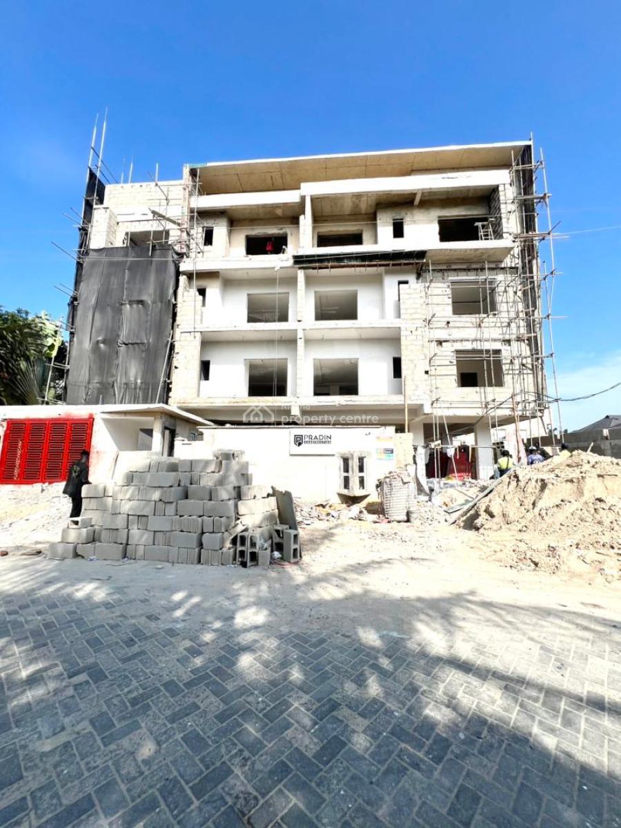 Classic 2 Bedrooms Apartment in a Secure Estate, Lekki Phase 1, Lekki, Lagos, Flat / Apartment for Sale