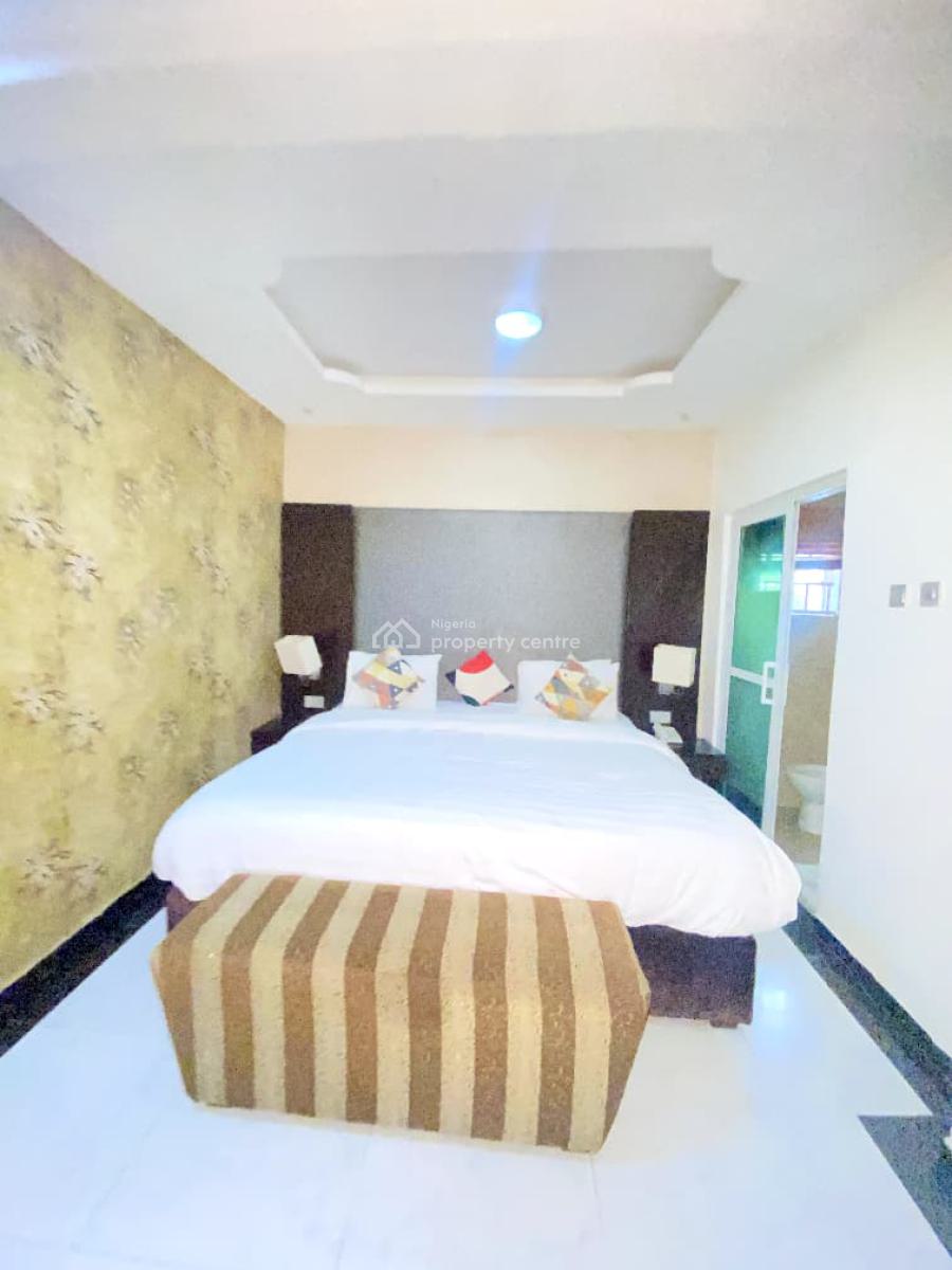 Luxury Hotel with Swimming Pool,bar in a Secure Estate, Lekki Phase 1, Lekki, Lagos, Hotel / Guest House for Rent