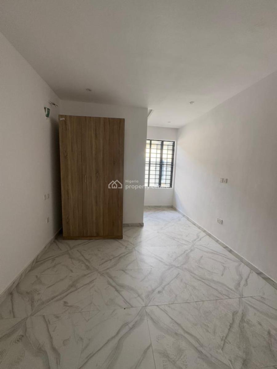 Massive 3 Bedroom Terrace Duplex., Abraham Adesanya, Lekki Phase 2, Lekki, Lagos, Terraced Duplex for Sale