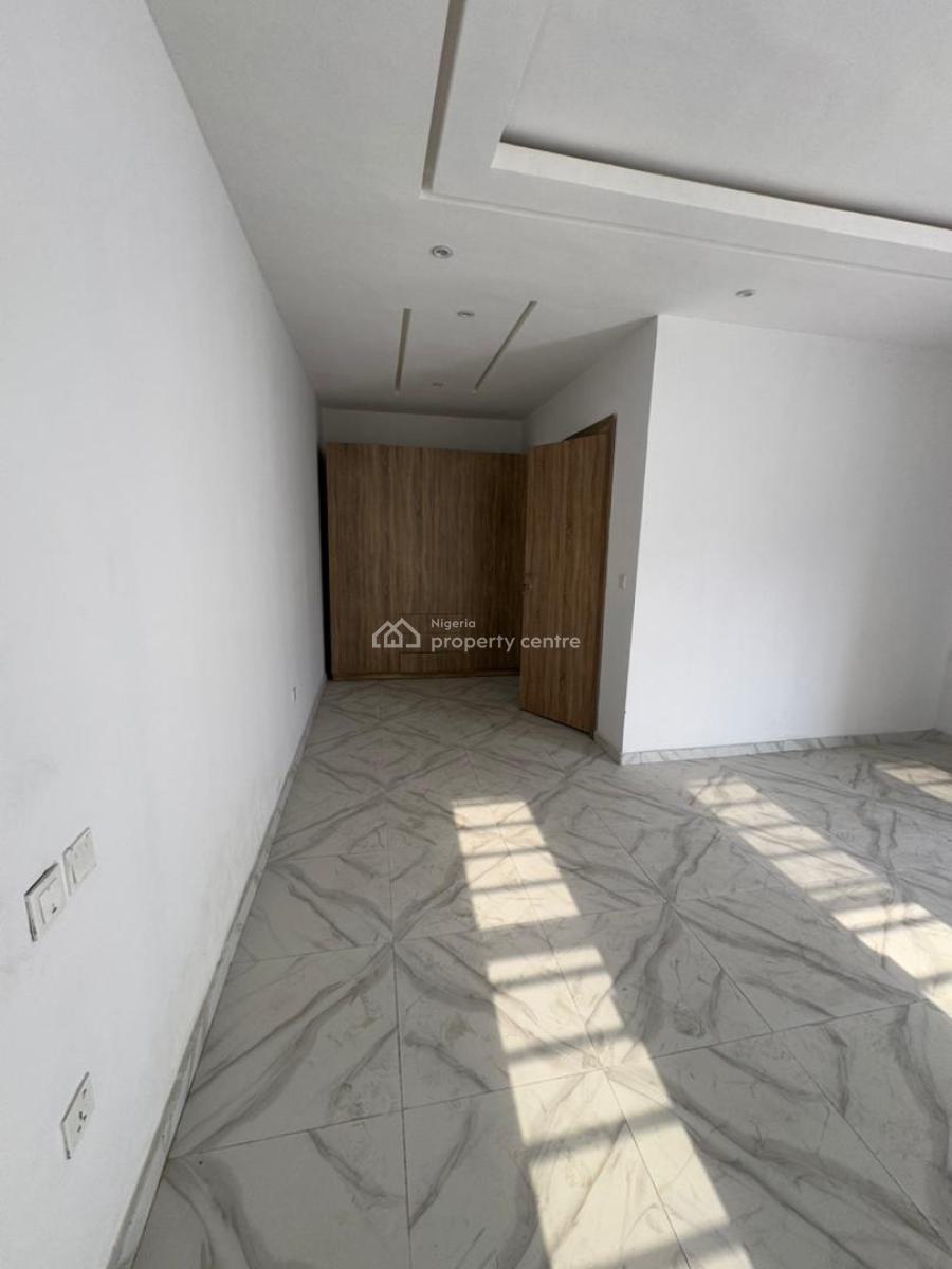 Massive 3 Bedroom Terrace Duplex., Abraham Adesanya, Lekki Phase 2, Lekki, Lagos, Terraced Duplex for Sale
