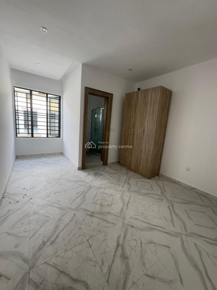 Massive 3 Bedroom Terrace Duplex., Abraham Adesanya, Lekki Phase 2, Lekki, Lagos, Terraced Duplex for Sale