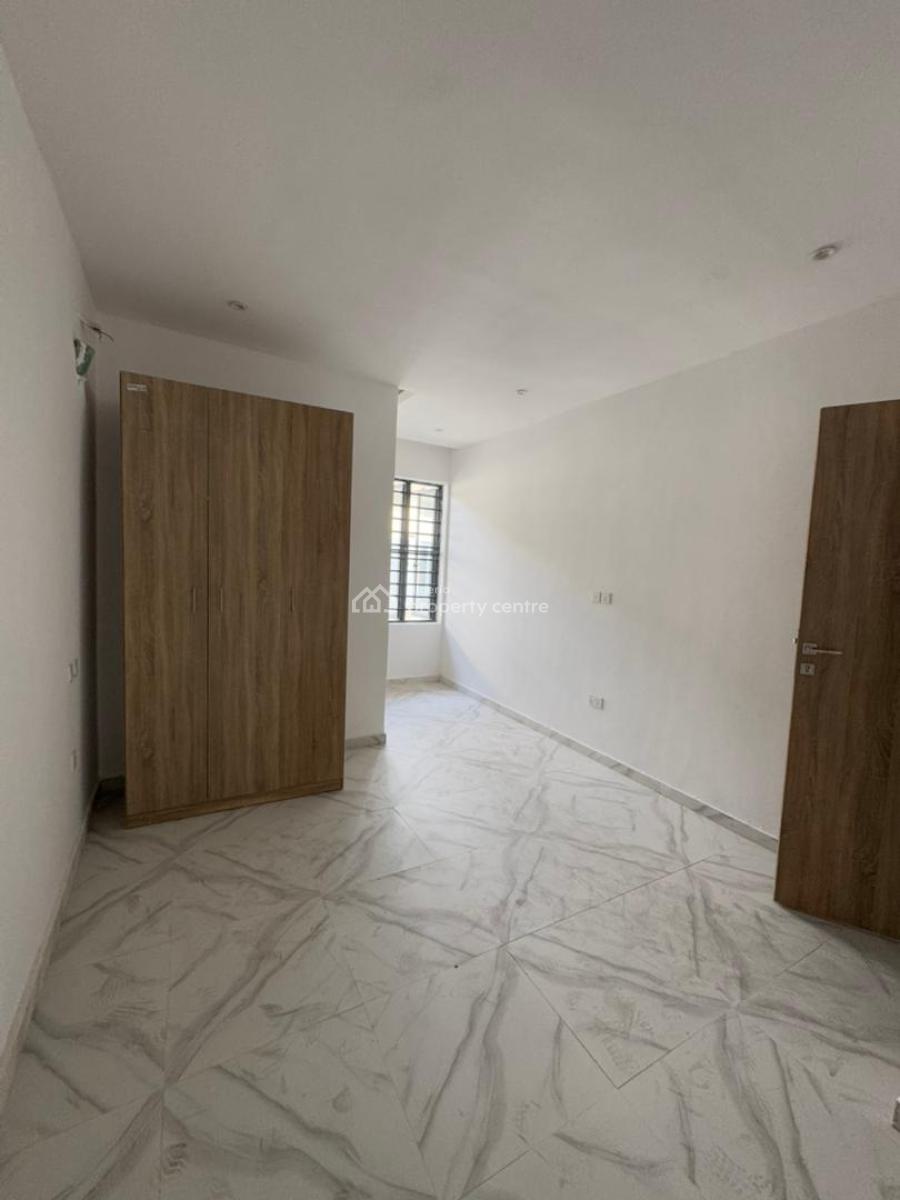 Massive 3 Bedroom Terrace Duplex., Abraham Adesanya, Lekki Phase 2, Lekki, Lagos, Terraced Duplex for Sale