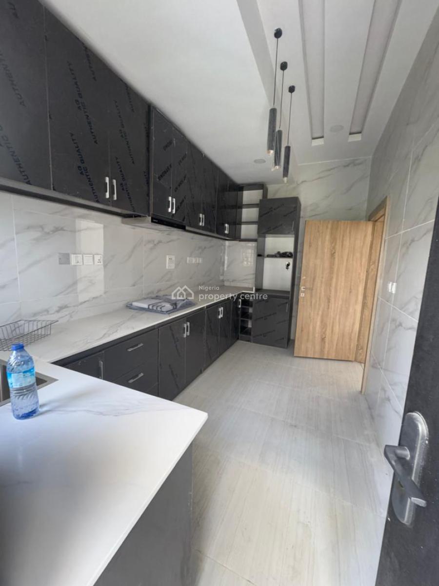 Massive 3 Bedroom Terrace Duplex., Abraham Adesanya, Lekki Phase 2, Lekki, Lagos, Terraced Duplex for Sale