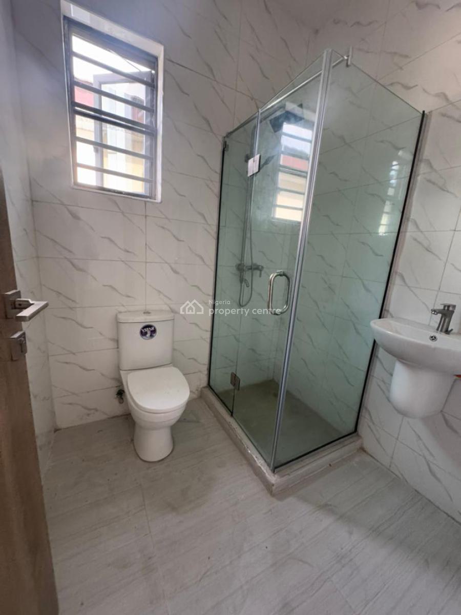 Massive 3 Bedroom Terrace Duplex., Abraham Adesanya, Lekki Phase 2, Lekki, Lagos, Terraced Duplex for Sale