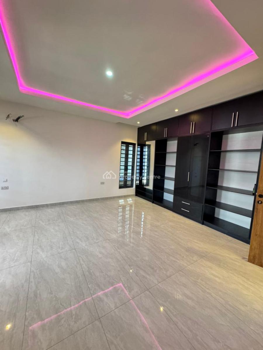 Luxurious 3 Bedroom Apartment, Ikate, Lekki Phase 1, Lekki, Lagos, Flat / Apartment for Sale