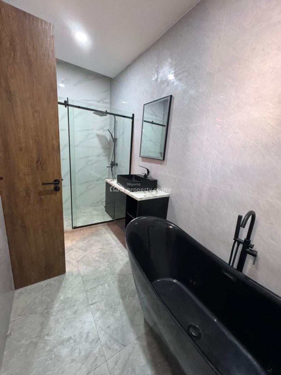 Luxurious 3 Bedroom Apartment, Ikate, Lekki Phase 1, Lekki, Lagos, Flat / Apartment for Sale