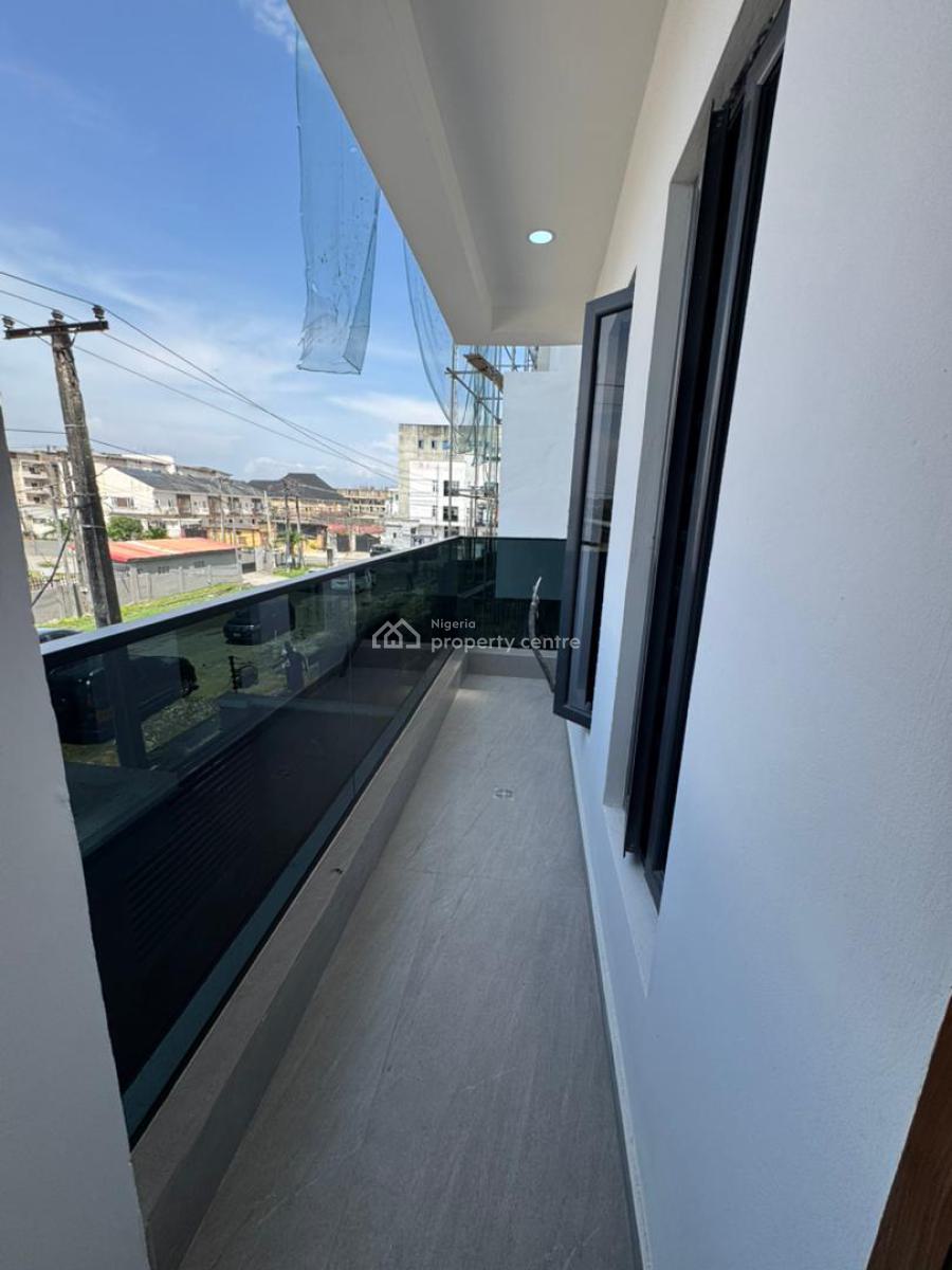 Luxurious 3 Bedroom Apartment, Ikate, Lekki Phase 1, Lekki, Lagos, Flat / Apartment for Sale