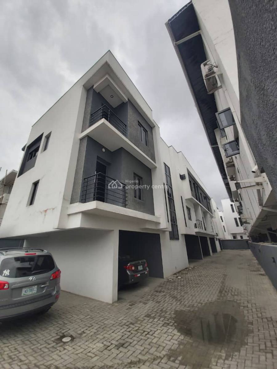 Well Maintained Corner Piece 3 Bedroom Terrace House with Bq, Estate Off Kusenla Road, Ikate Elegushi, Lekki, Lagos, Terraced Duplex for Rent