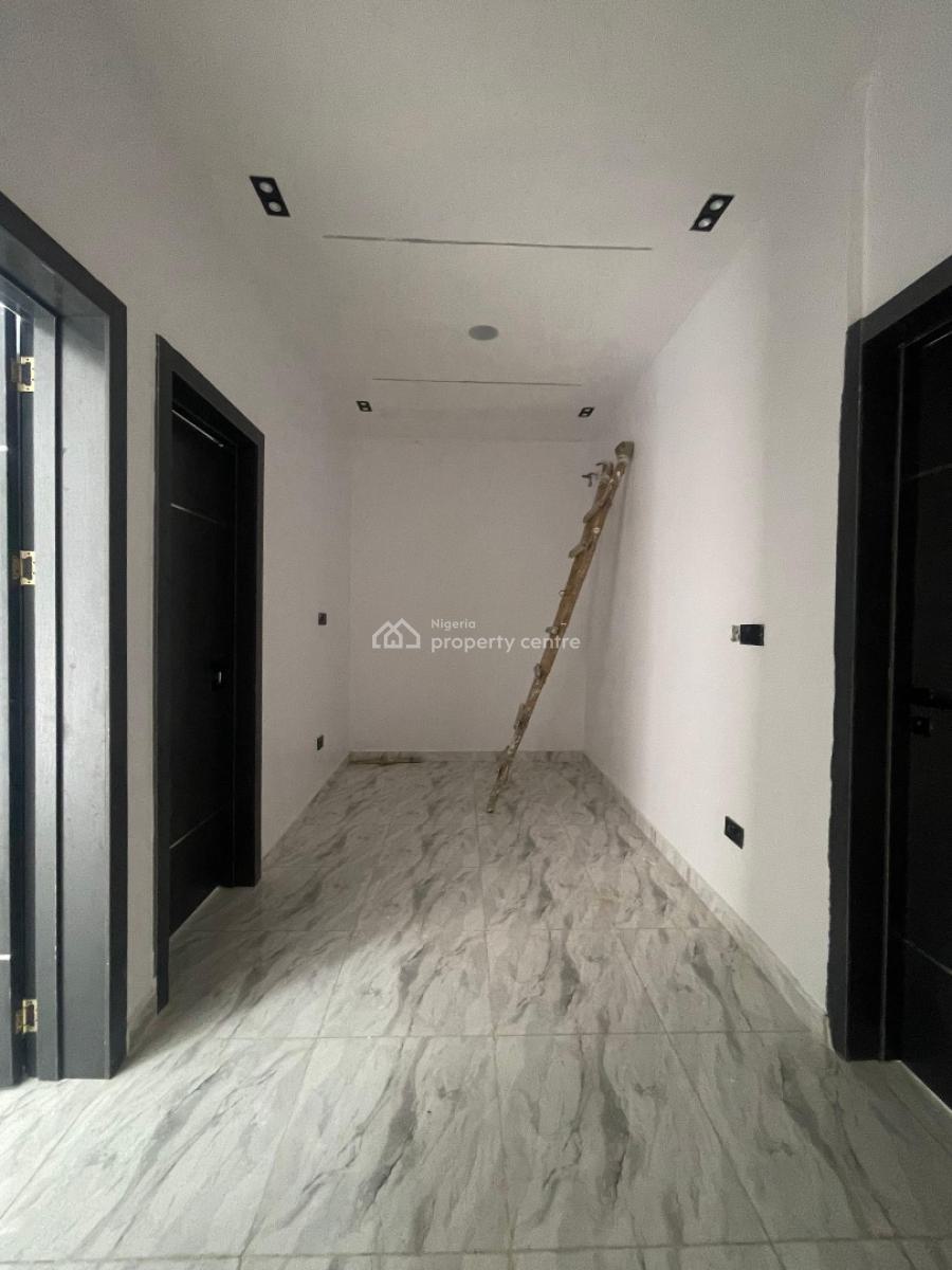 Very Neat, Very Lovely, Very Spacious 3 Bedroom Terrace with Bq, Ikota, Lekki, Lagos, Terraced Duplex for Sale