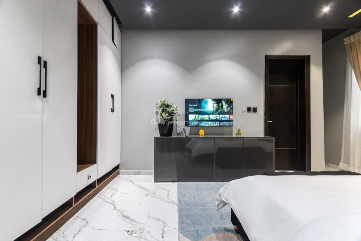 Refined 2 Bedrooms + Pool + Ps5 + Gym, Ikate, Lekki, Lagos, Flat / Apartment Short Let