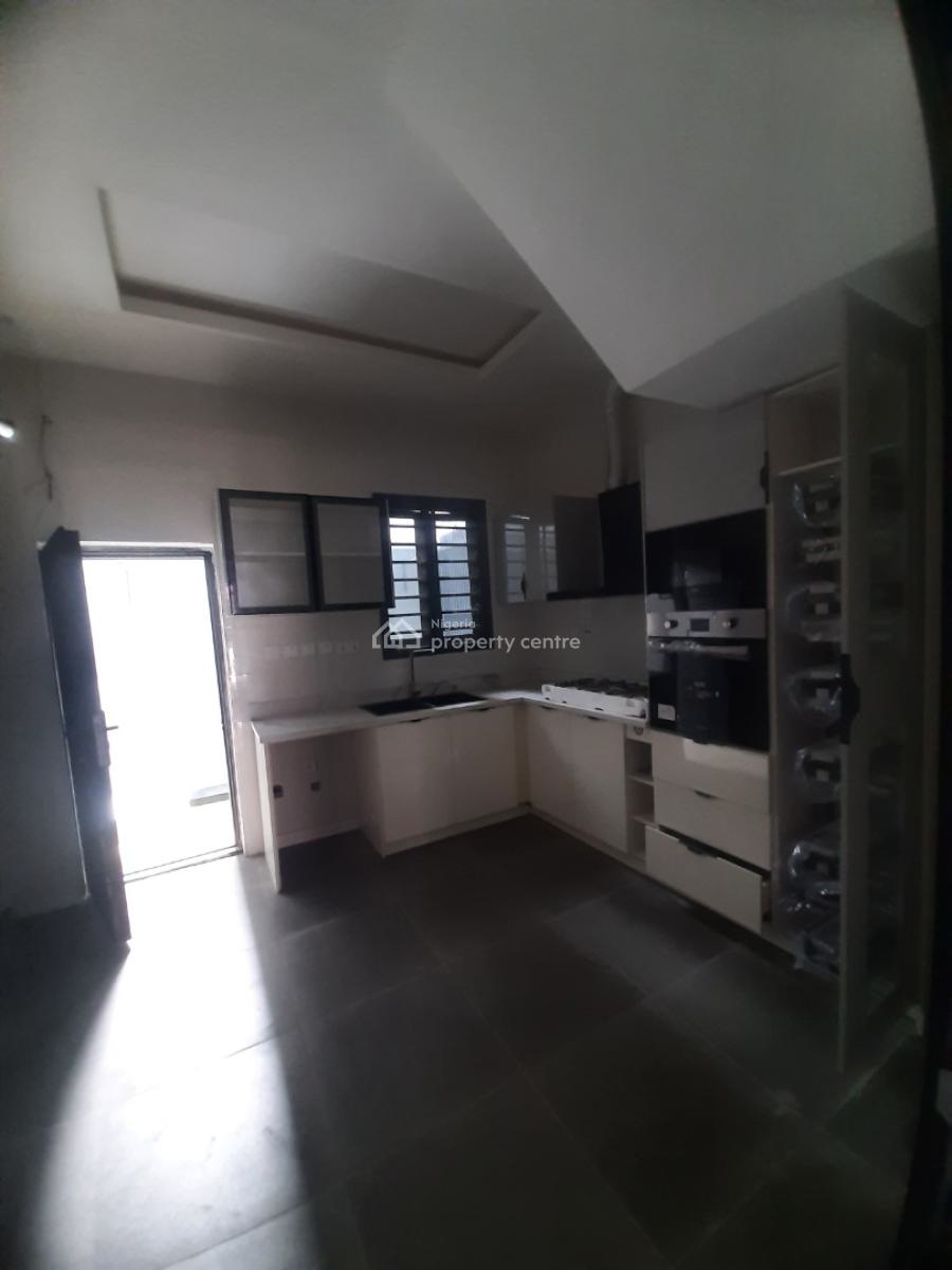 Tastefully Finished and Serviced 4 Bedroom En-suite Townhouse with Fit, Ikate Elegushi, Lekki, Lagos, Terraced Duplex for Sale