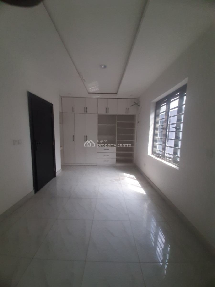 Tastefully Finished and Serviced 4 Bedroom En-suite Townhouse with Fit, Ikate Elegushi, Lekki, Lagos, Terraced Duplex for Sale