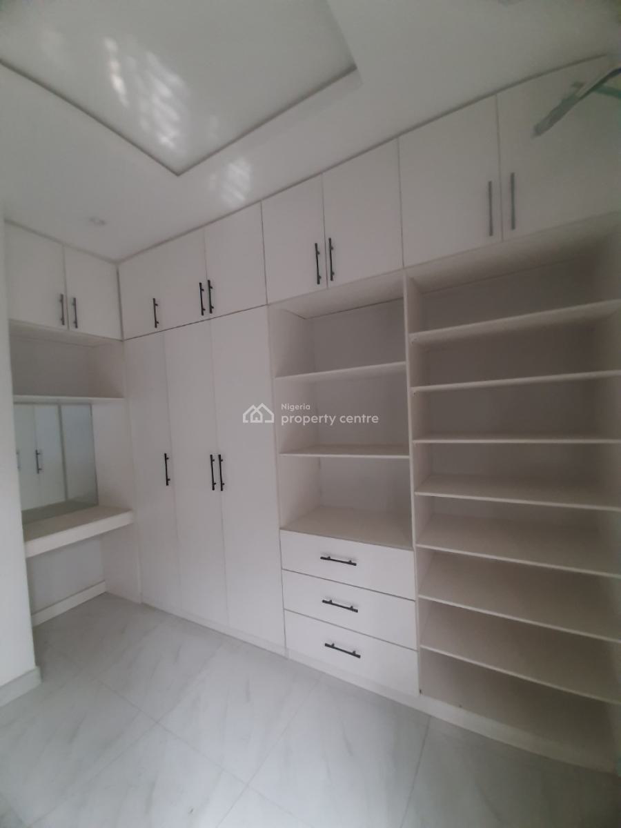 Tastefully Finished and Serviced 4 Bedroom En-suite Townhouse with Fit, Ikate Elegushi, Lekki, Lagos, Terraced Duplex for Sale