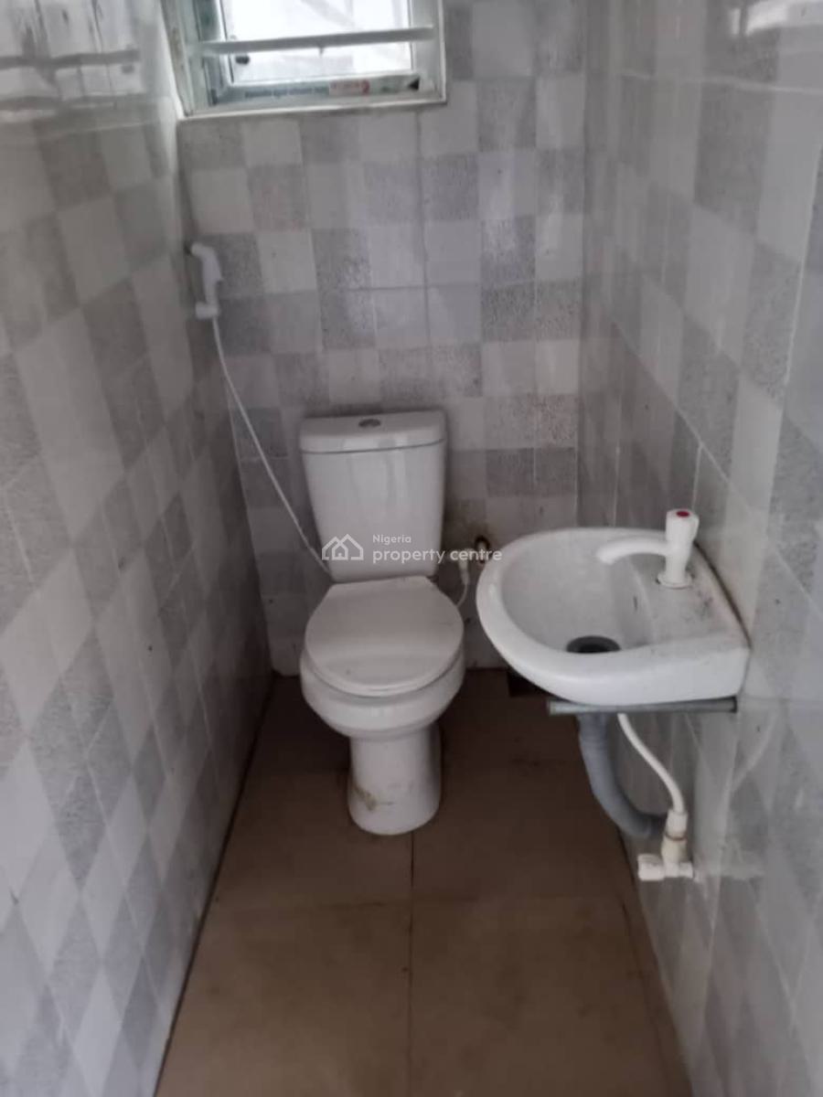 Specious Miniflat at Magodo Isheri, Magodo Isheri Phase 1, Magodo, Lagos, Mini Flat (room and Parlour) for Rent