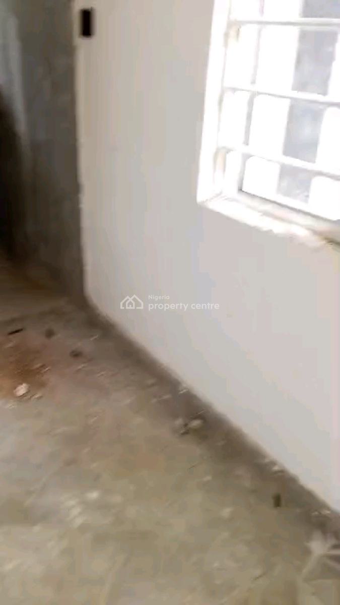 Standard and Executive Room Self Contain, Shomolu, Lagos, Self Contain (single Rooms) for Rent