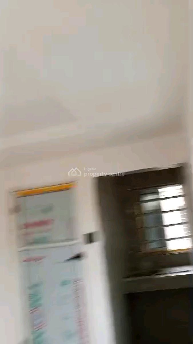Standard and Executive Room Self Contain, Shomolu, Lagos, Self Contain (single Rooms) for Rent