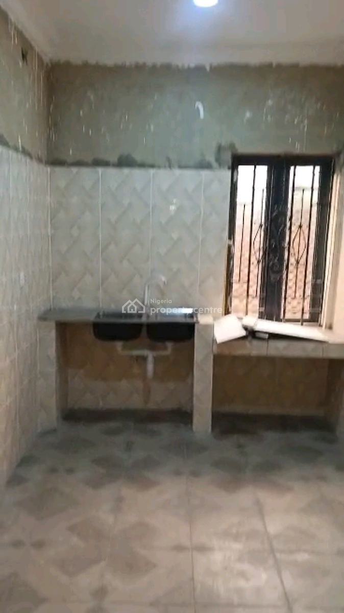 Newly Built and Standard 2 Bedroom Flat, Alagomeji, Yaba, Lagos, Flat / Apartment for Rent