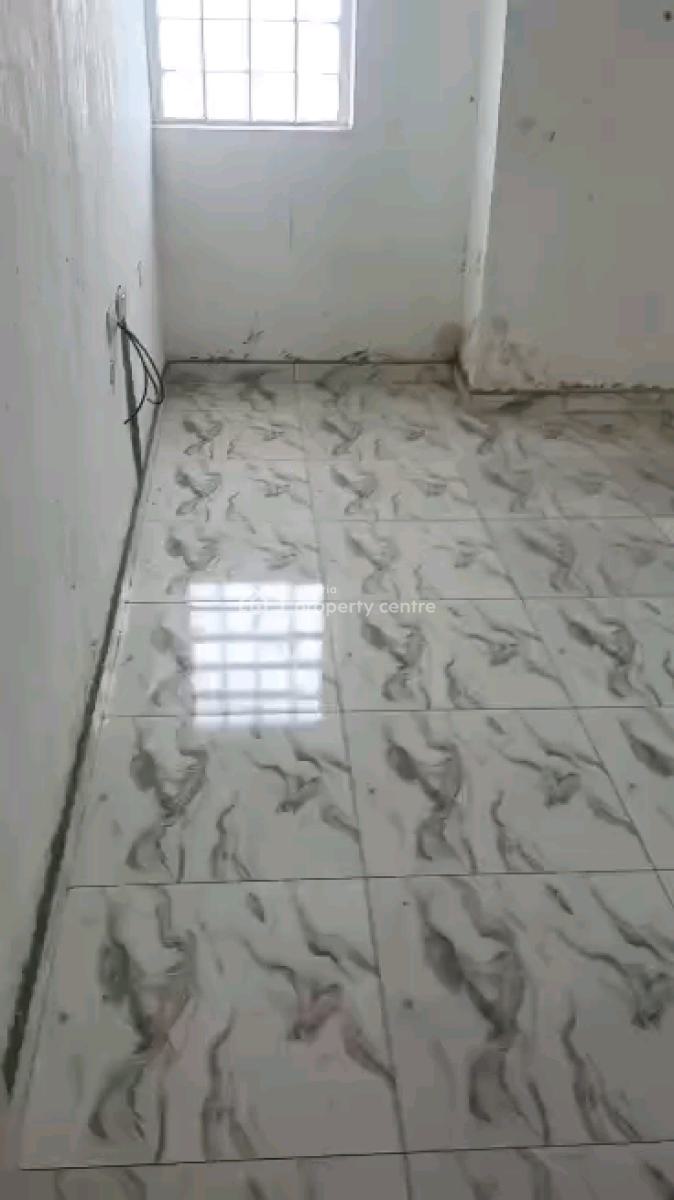 Newly Built and Standard 2 Bedroom Flat, Alagomeji, Yaba, Lagos, Flat / Apartment for Rent