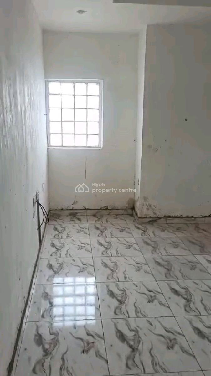 Newly Built and Standard 2 Bedroom Flat, Alagomeji, Yaba, Lagos, Flat / Apartment for Rent