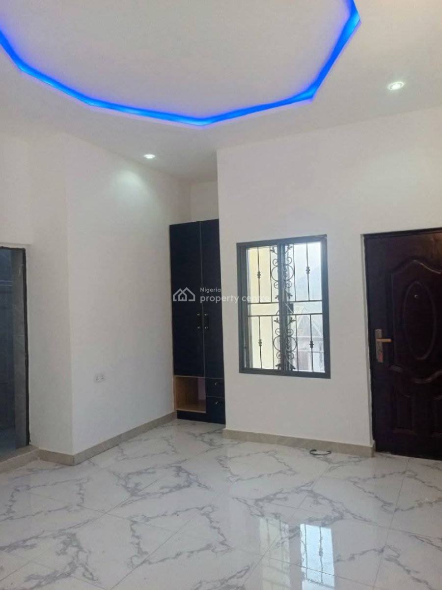American Standard 2 Bedroom Flat with Federal Light, Castle Estate Shell Cooperative Eneka Link Road L, Eneka, Port Harcourt, Rivers, Flat / Apartment for Rent
