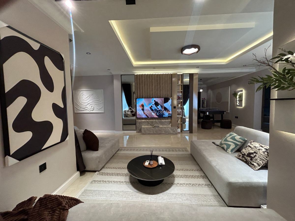 2 Bedroom Apartment, Lekki Phase 1, Lekki, Lagos, Flat / Apartment Short Let