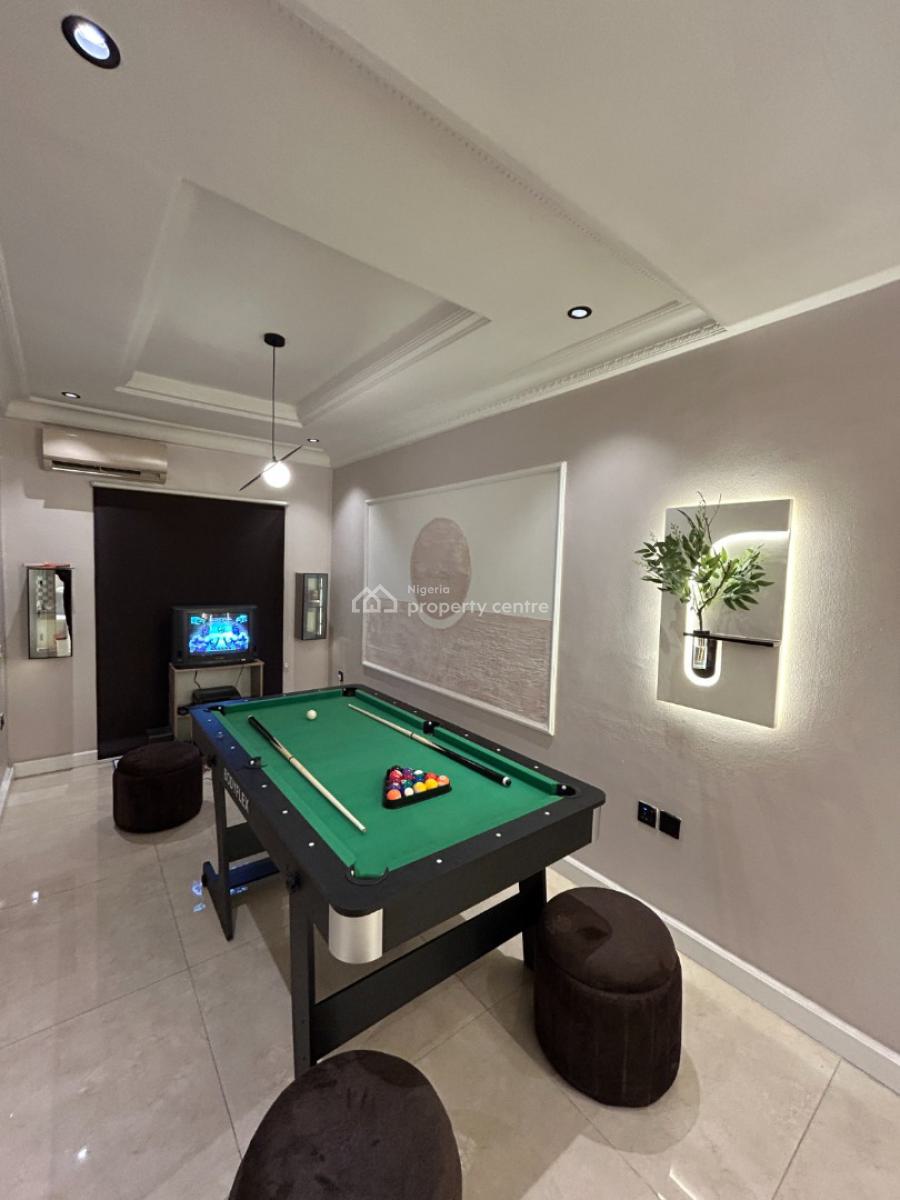 2 Bedroom Apartment, Lekki Phase 1, Lekki, Lagos, Flat / Apartment Short Let