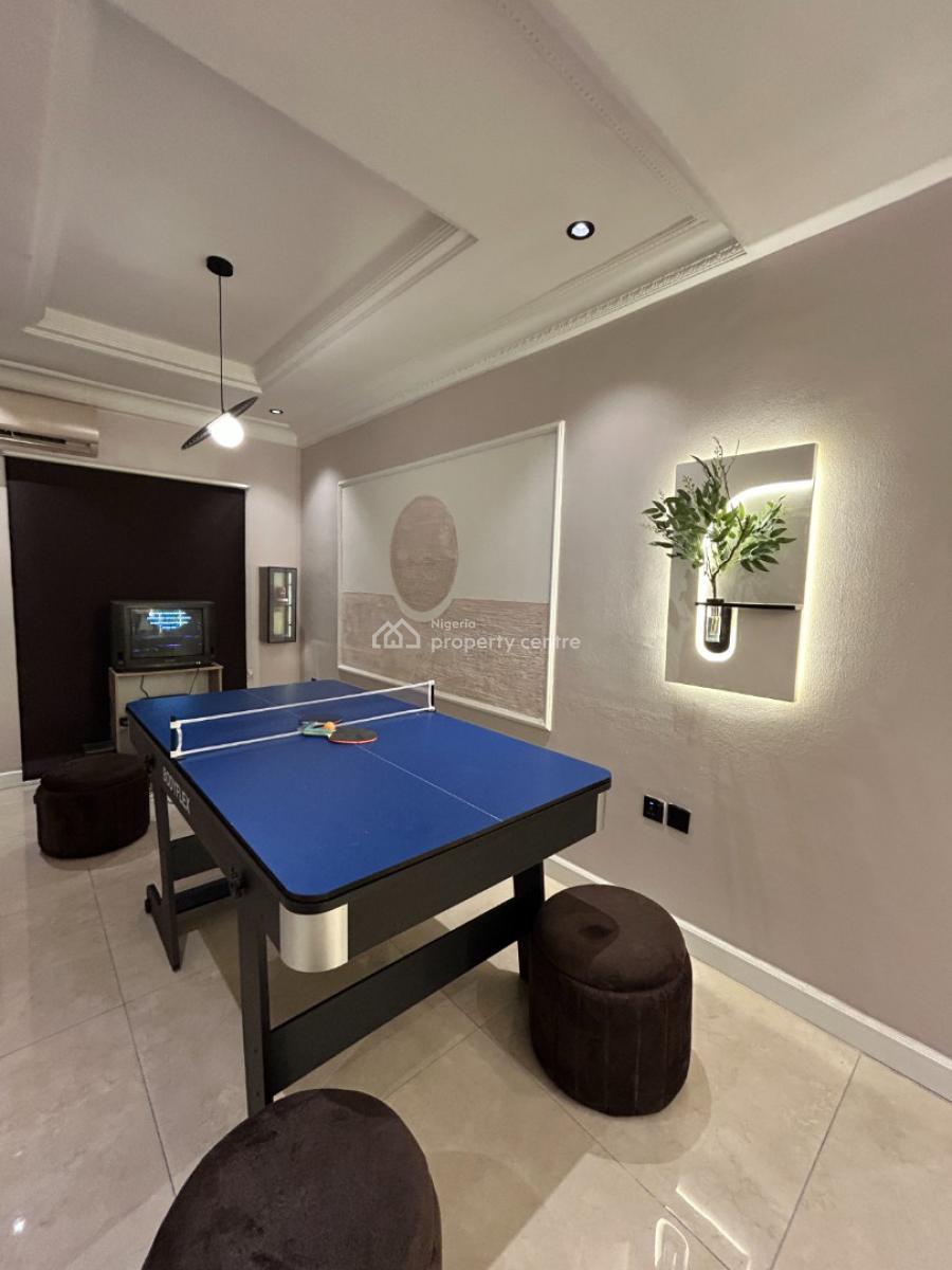 2 Bedroom Apartment, Lekki Phase 1, Lekki, Lagos, Flat / Apartment Short Let