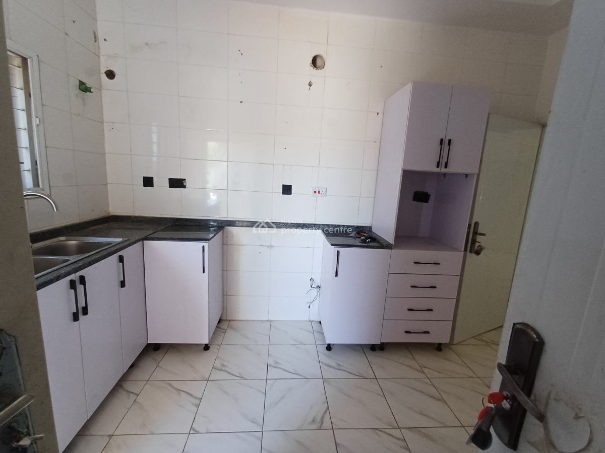 Lovely 3 Bedroom Flat with Bq on The Second Floor, Katampe (main), Katampe, Abuja, Flat / Apartment for Rent