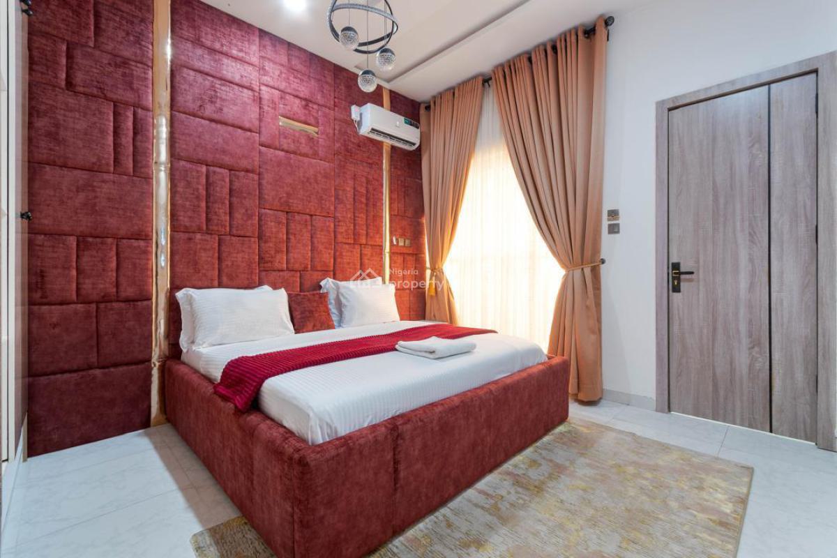 Luxury 2 Bedrooms with Ps5, Gym, Swimming Pool, Meadow Hall Way, Ikate, Lekki, Lagos, Flat / Apartment Short Let