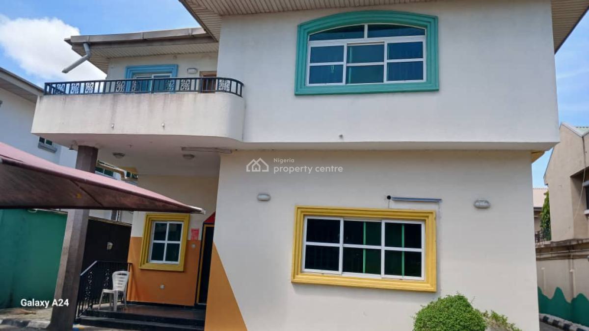 Well Maintained 5 Bedroom House with 2 Rooms Bq and Swimming Pool, Off Admiralty Way, Lekki Phase 1, Lekki, Lagos, Detached Duplex for Rent