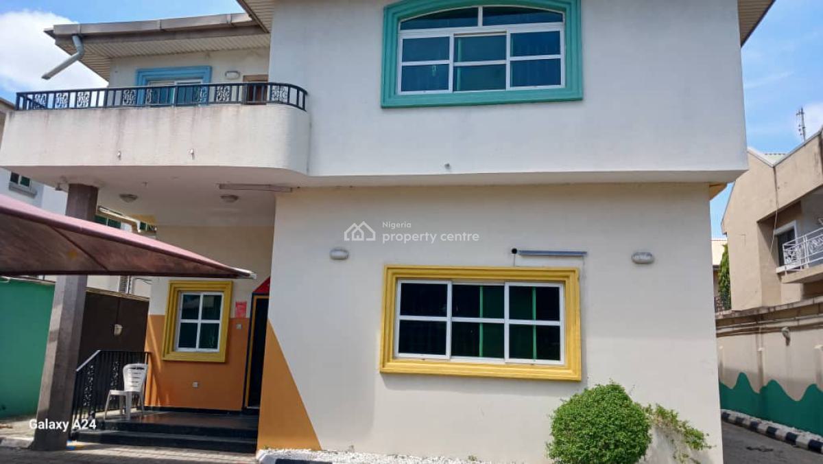 Well Maintained 5 Bedroom House with 2 Rooms Bq and Swimming Pool, Off Admiralty Way, Lekki Phase 1, Lekki, Lagos, Detached Duplex for Rent