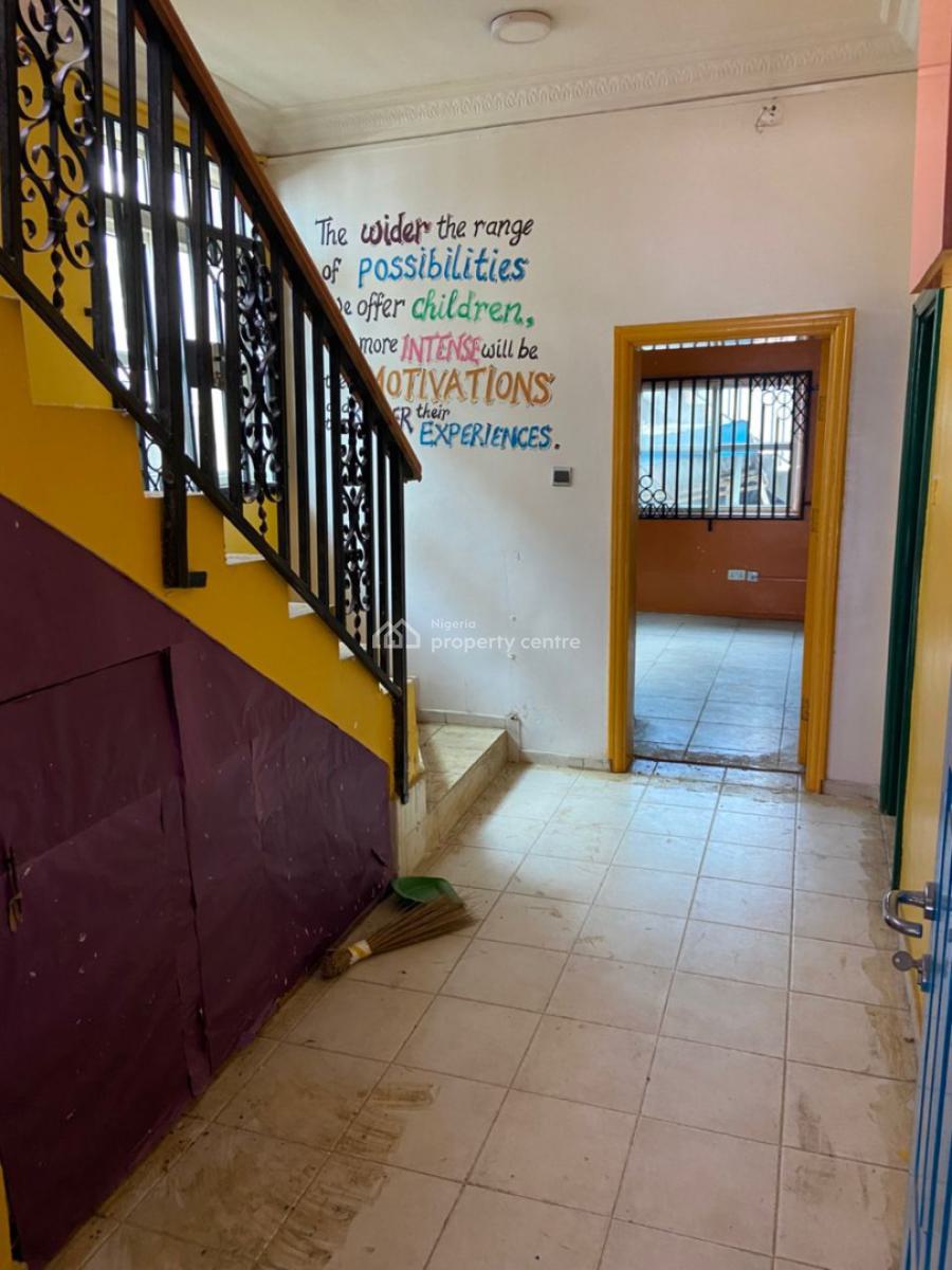 Well Maintained 5 Bedroom House with 2 Rooms Bq and Swimming Pool, Off Admiralty Way, Lekki Phase 1, Lekki, Lagos, Detached Duplex for Rent