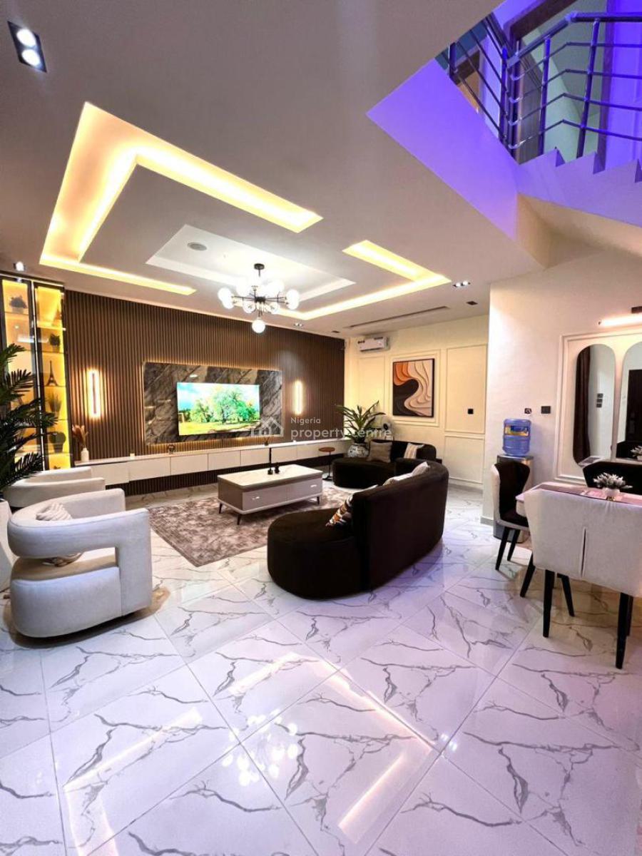 Luxury 3 Bedroom with Swimming Pool, Gym & Balcony, Mobile Road, Lekki, Ilaje, Ajah, Lagos, House Short Let