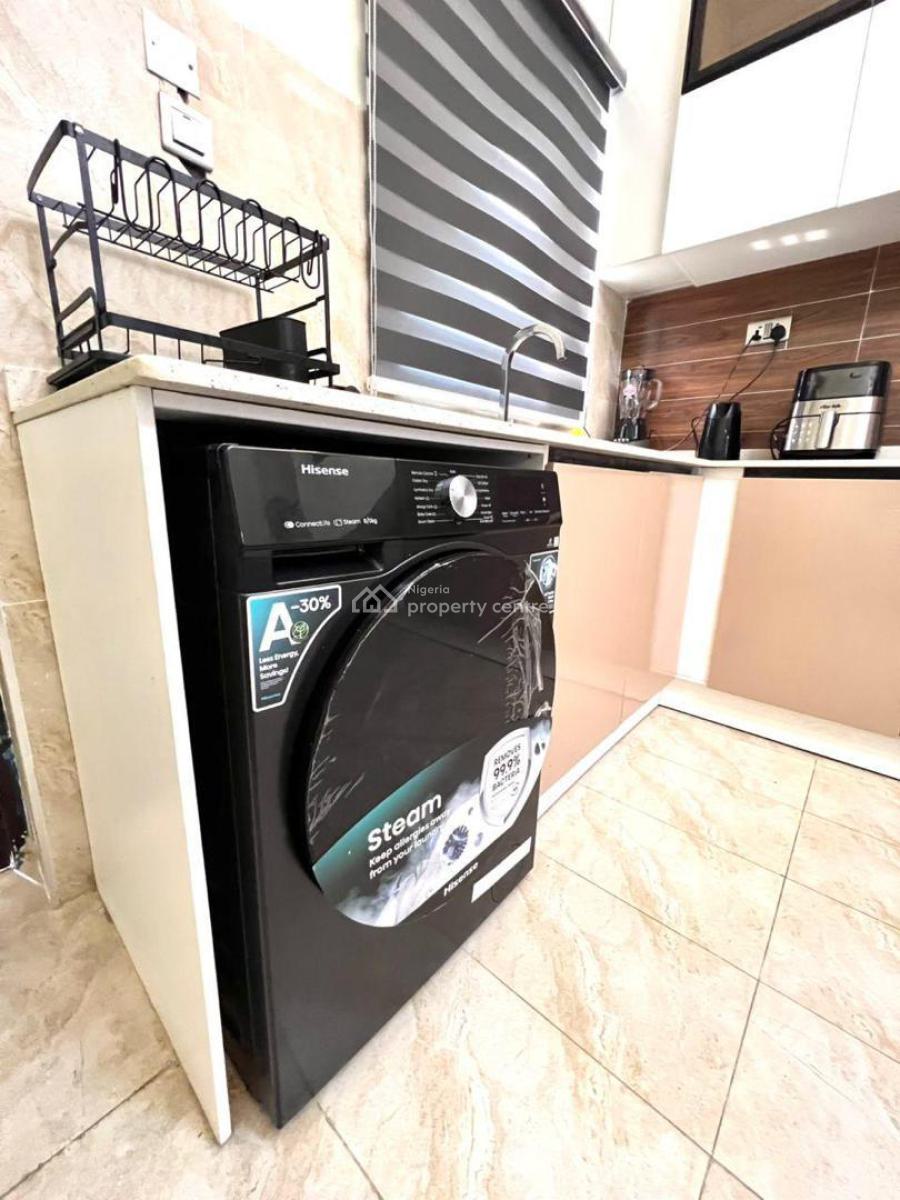 Luxury 3 Bedroom with Swimming Pool, Gym & Balcony, Mobile Road, Lekki, Ilaje, Ajah, Lagos, House Short Let