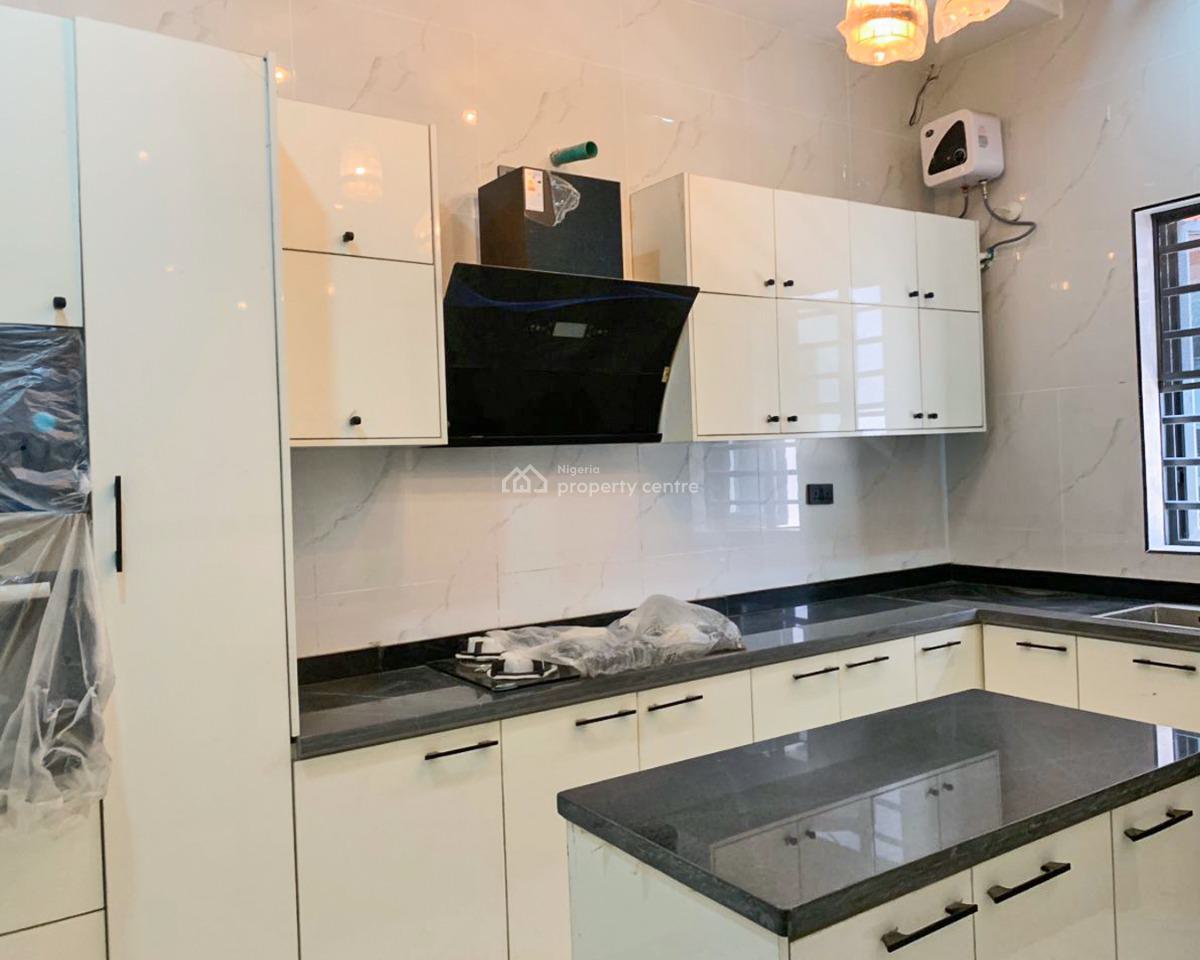 4 Bedroom Terrace House with Domestic Quarters, Lekki Phase 1, Lekki, Lagos, Terraced Duplex for Sale