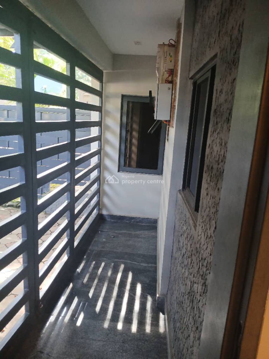 Exquisite 2 Bedrooms Apartment, Flat 9, Block 9, Ruvuma, Maitama District, Abuja, Flat / Apartment Short Let