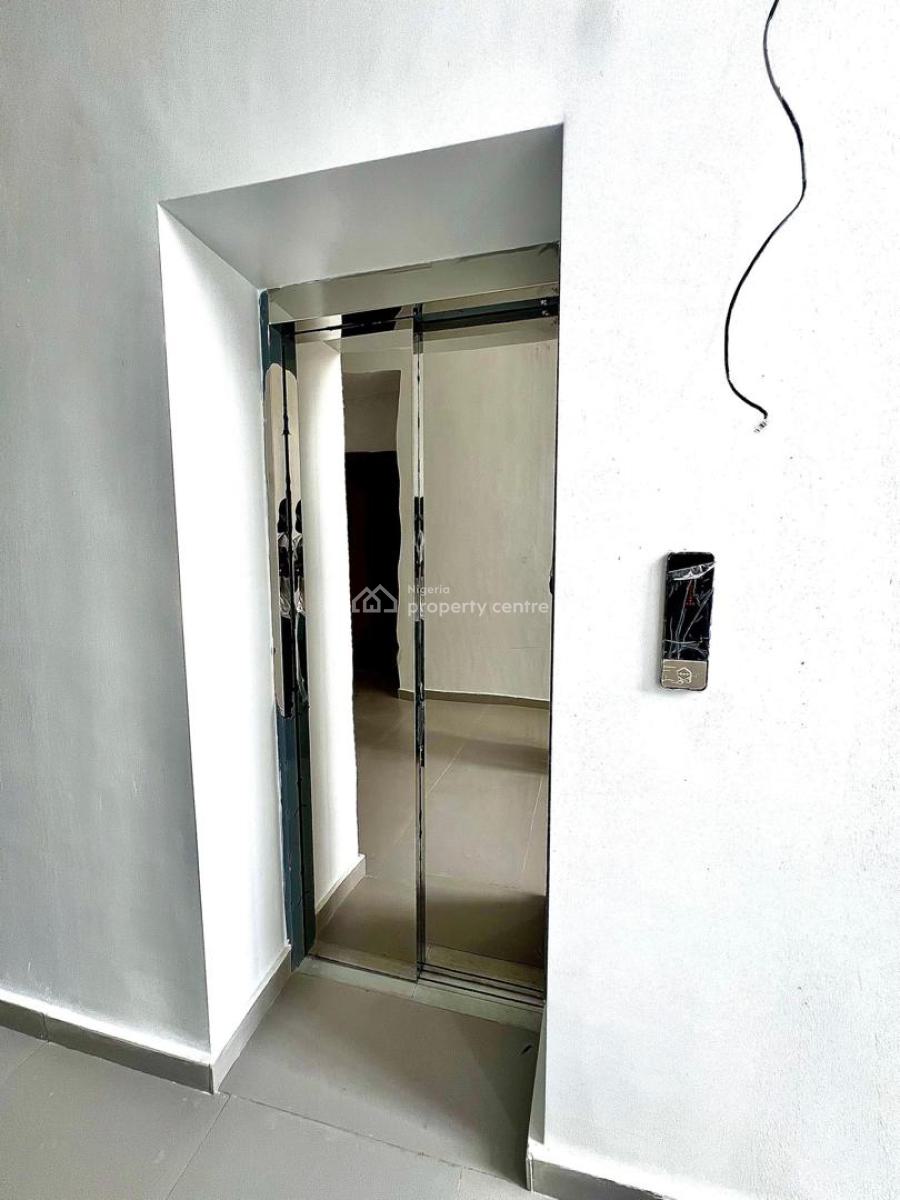 Furnished 3 Bedrooms Flat with Bq, Pool & Elevator, Lekki Phase 1, Lekki, Lagos, Flat / Apartment for Sale