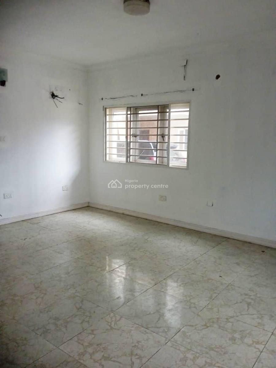 Well Maintained 4 Bedroom Terrace Duplex with Bq at Lekki Right Lagos, Lekki Phase 1, Lekki, Lagos, Terraced Duplex for Sale