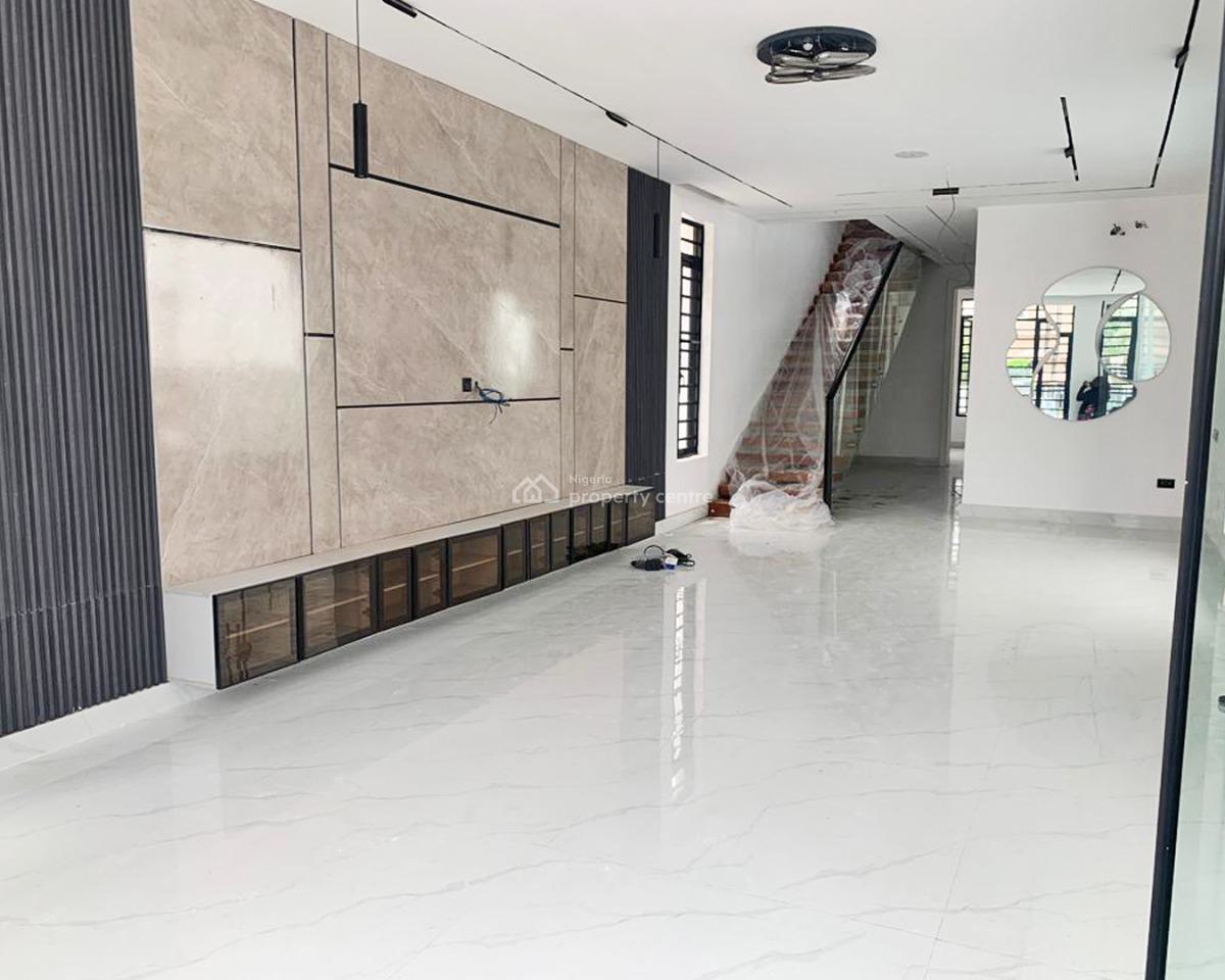 5 Bedroom Fully Detached House, Lekki Phase 1, Lekki, Lagos, Detached Duplex for Sale