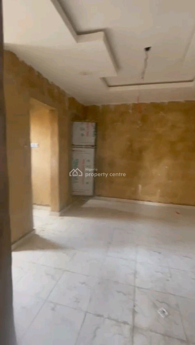 Standard and Spacious Room Self Contain, Shomolu, Lagos, Self Contain (single Rooms) for Rent