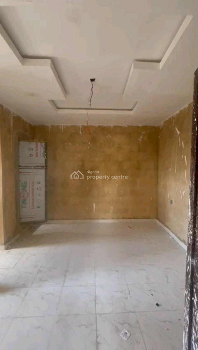 Standard and Spacious Room Self Contain, Shomolu, Lagos, Self Contain (single Rooms) for Rent