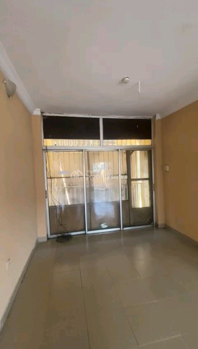 Standard and Executive 3 Bedroom Flat, Soluyi, Gbagada, Lagos, Flat / Apartment for Rent