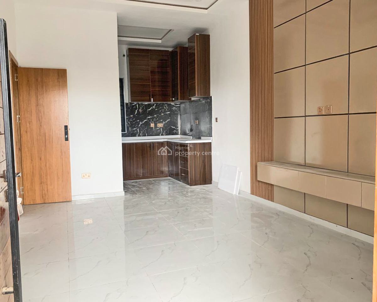 1 Bedroom Apartment, Orchid Road, Lekki, Lagos, Block of Flats for Sale