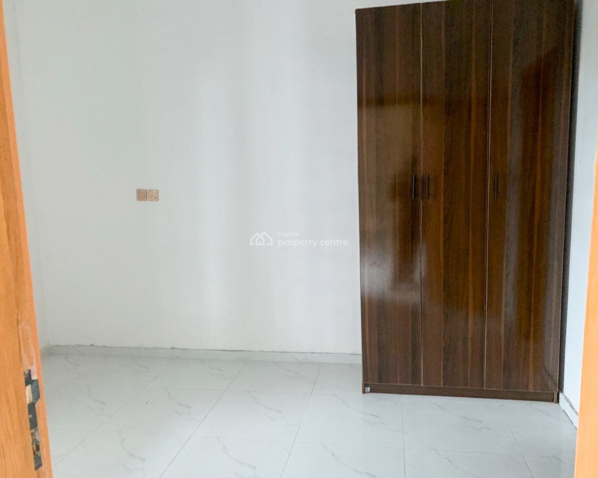 1 Bedroom Apartment, Orchid Road, Lekki, Lagos, Block of Flats for Sale