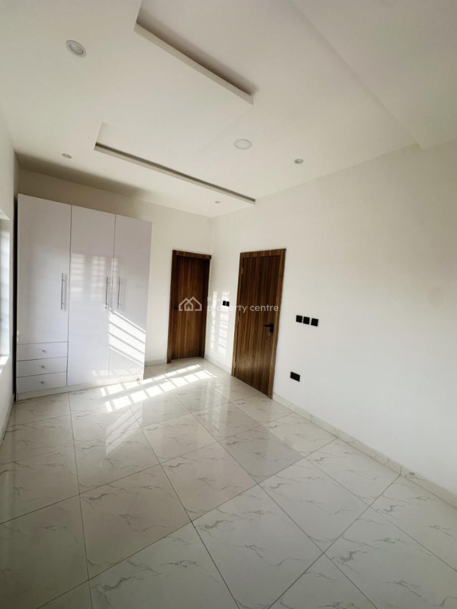 Fully Serviced 2 Bedroom Apartment, Lekki Phase 1, Lekki, Lagos, Flat / Apartment for Rent