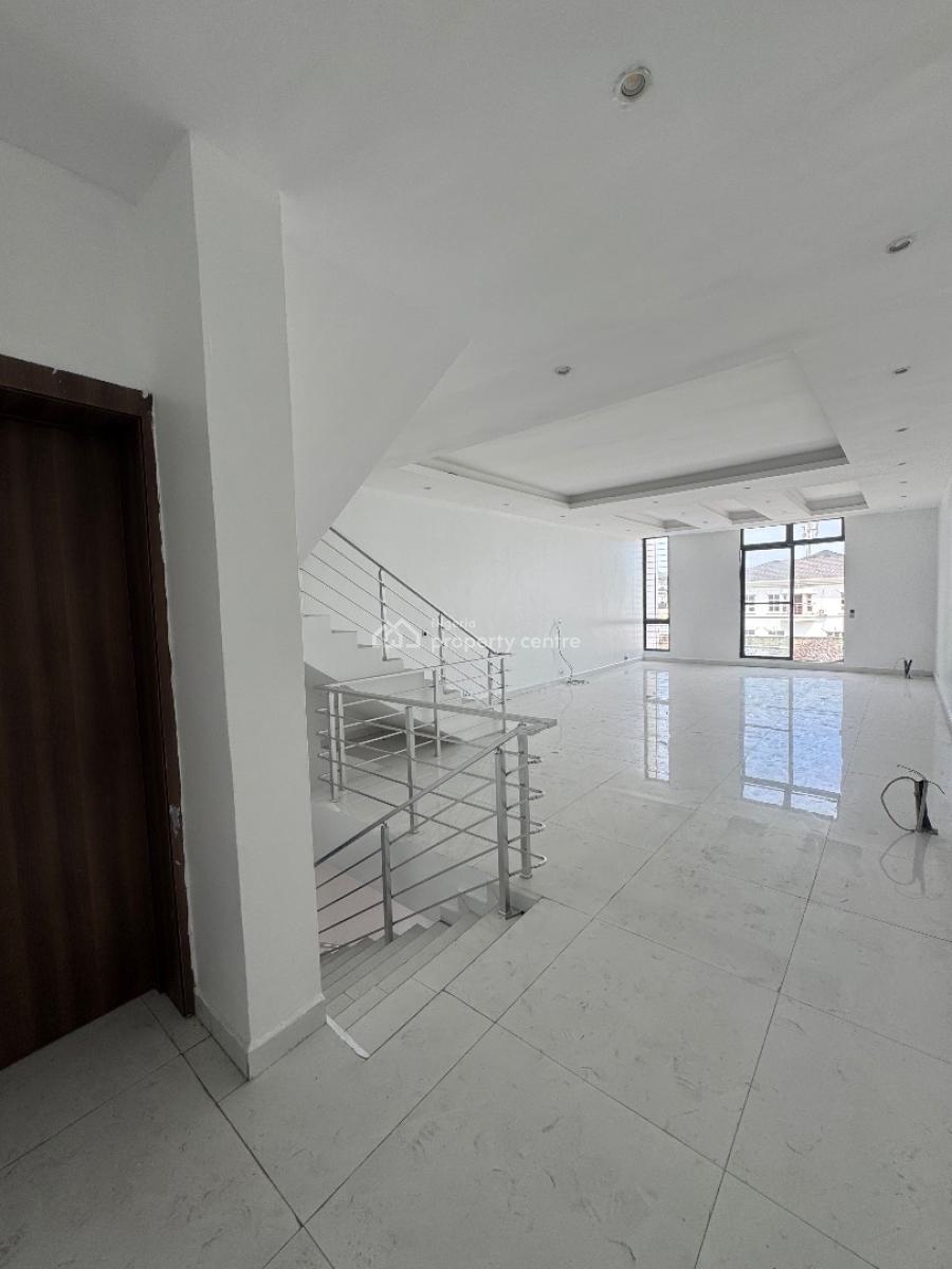Four (4) Bedroom Terraced Duplex with Pool, Lekki Phase 1, Lekki, Lagos, Terraced Duplex for Sale