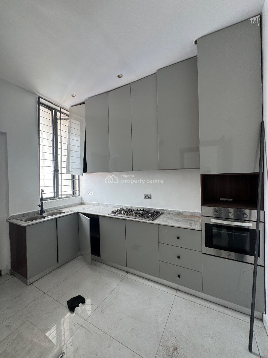 Four (4) Bedroom Terraced Duplex with Pool, Lekki Phase 1, Lekki, Lagos, Terraced Duplex for Sale