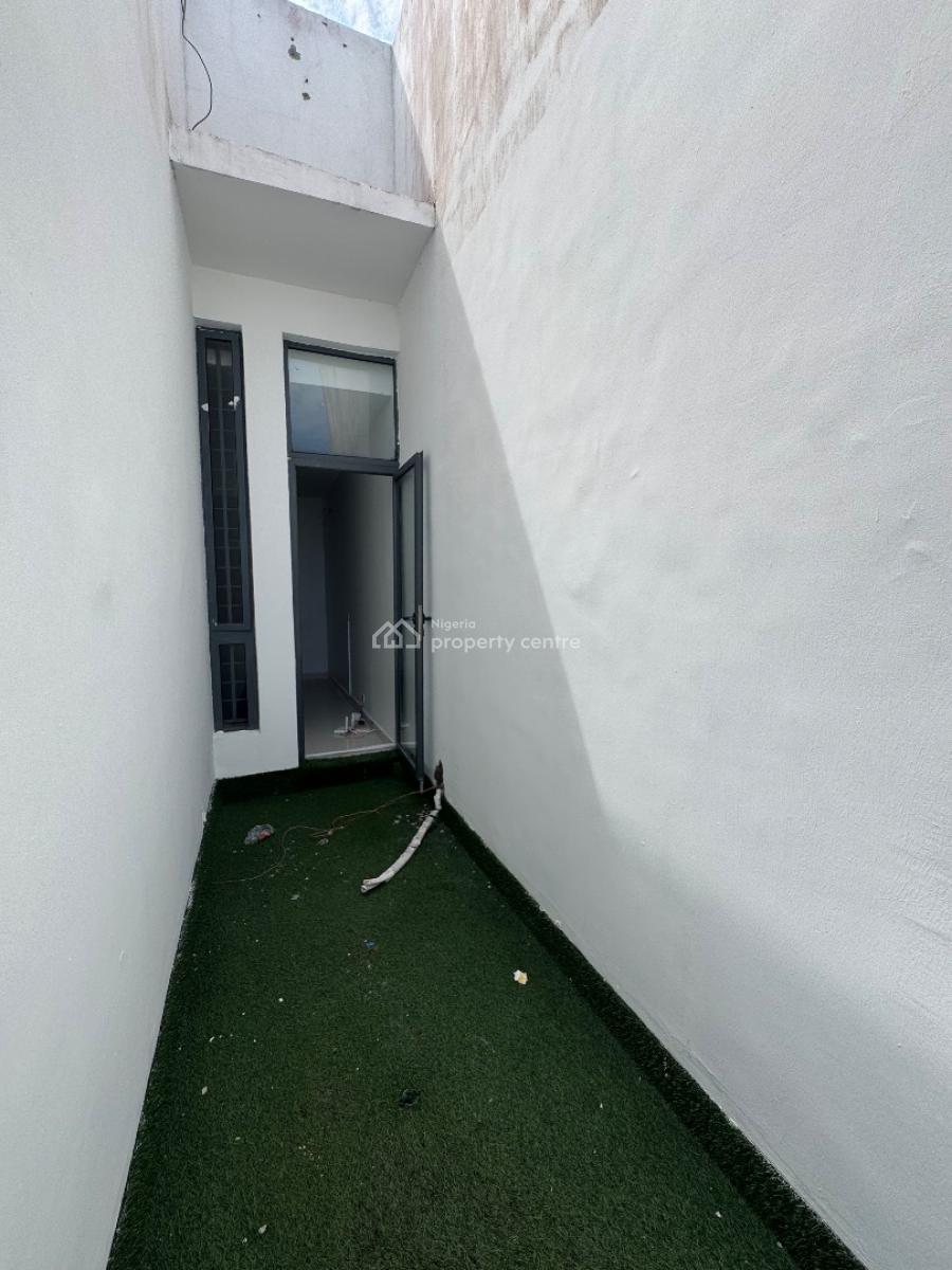 Four (4) Bedroom Terraced Duplex with Pool, Lekki Phase 1, Lekki, Lagos, Terraced Duplex for Sale